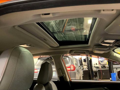 Used 2018 Subaru Crosstrek 2.0i Limited image 15