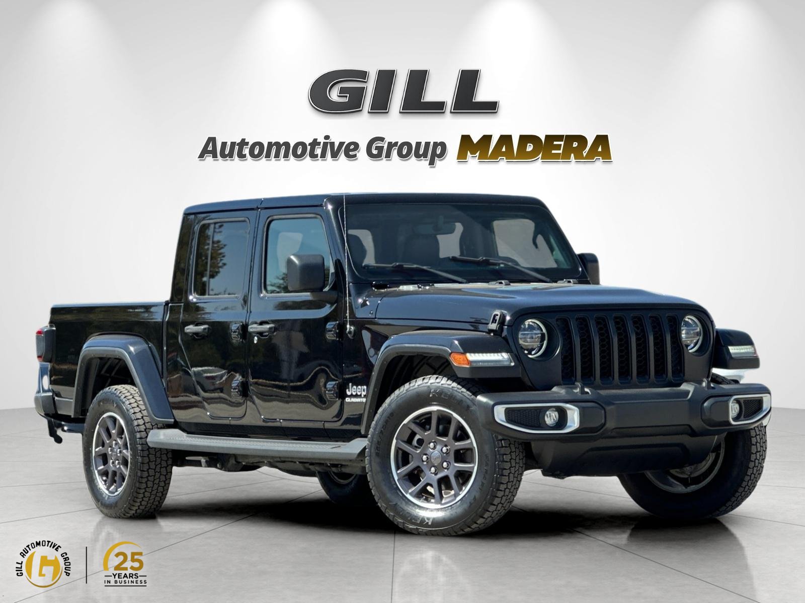 Used 2022 Jeep Gladiator Overland w/ Popular Equipment Package AWD/4WD image 1