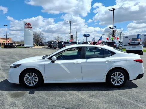 Certified 2025 Toyota Camry LE image 7