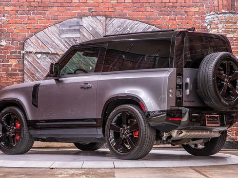 Used 2023 Land Rover Defender 90 X image 6