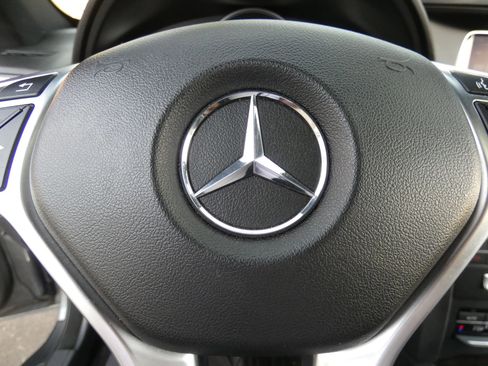 Used 2017 Mercedes-Benz E 400 Coupe image 58