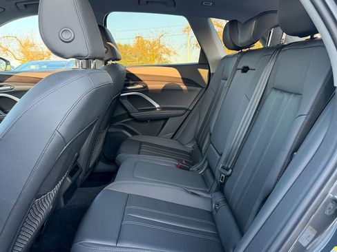 Used 2025 Audi Q5 Premium Plus w/ Premium Plus image 23