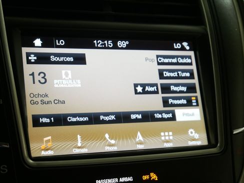 Used 2017 Lincoln MKX Reserve w/ Lincoln MKX Climate Package AWD/4WD image 22