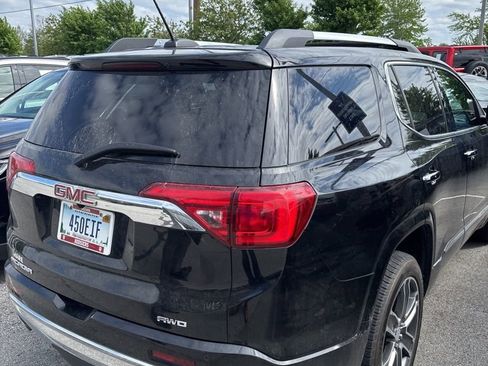 Used 2017 GMC Acadia Denali w/ Technology Package AWD/4WD image 4