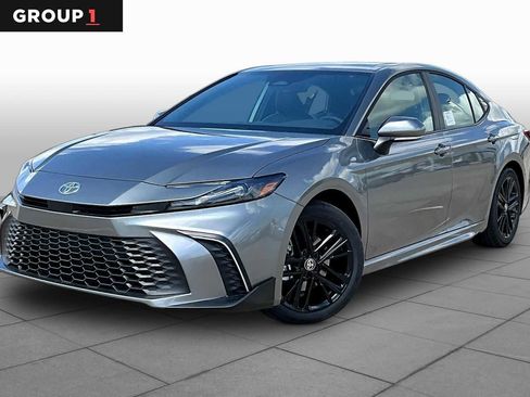 New 2026 Toyota Camry SE w/ Convenience Package FWD image 1