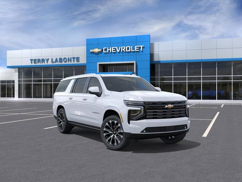 New 2026 Chevrolet Suburban High Country AWD/4WD image 2