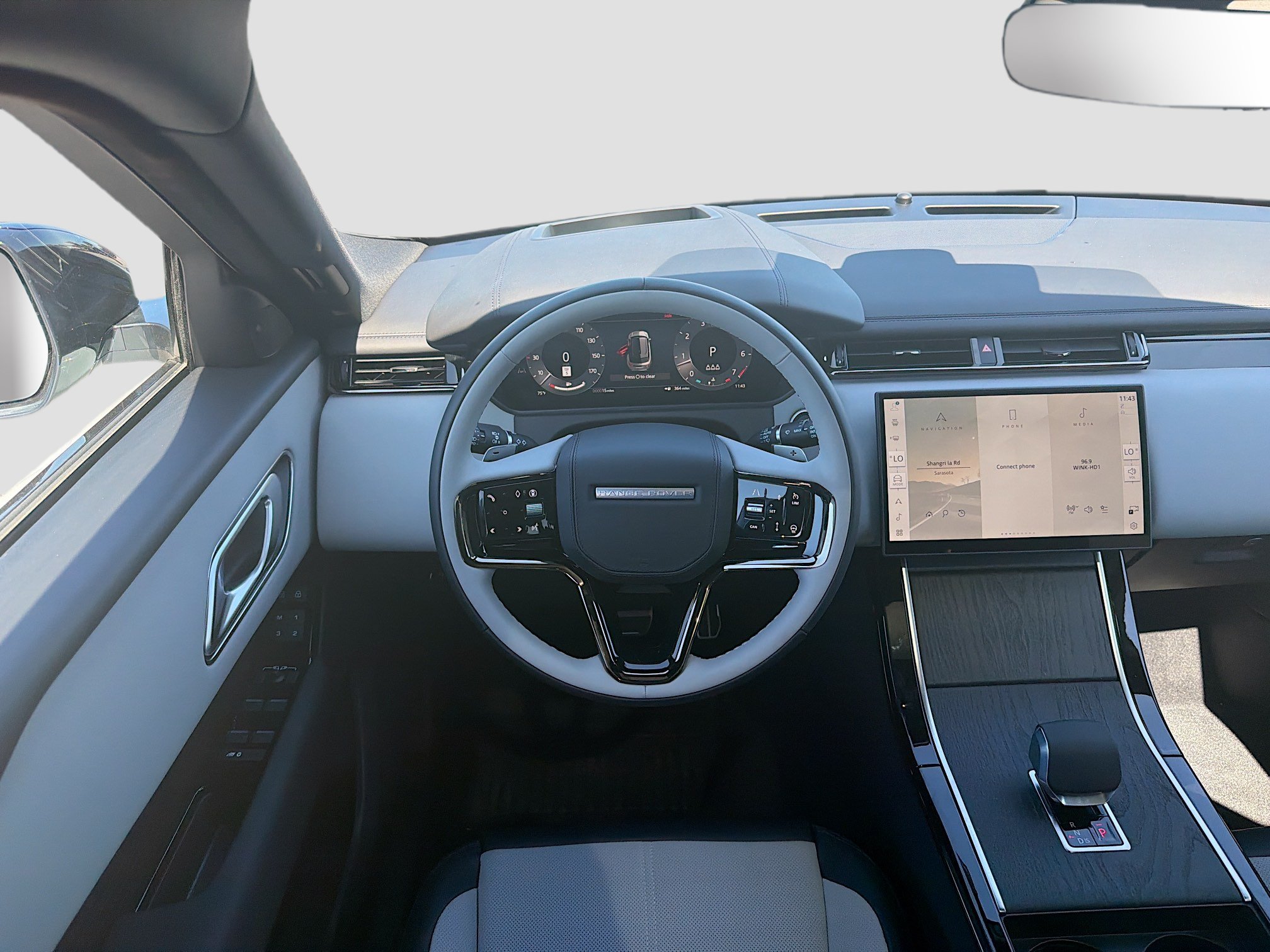 New 2026 Land Rover Range Rover Velar Dynamic SE AWD/4WD image 17