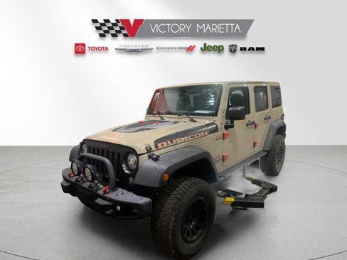 Used 2017 Jeep Wrangler Unlimited Rubicon AWD/4WD image 5