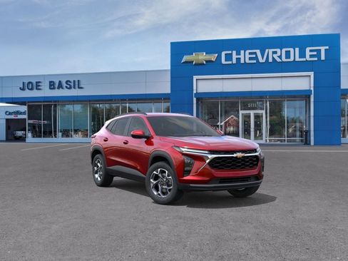 New 2026 Chevrolet Trax LT FWD image 1