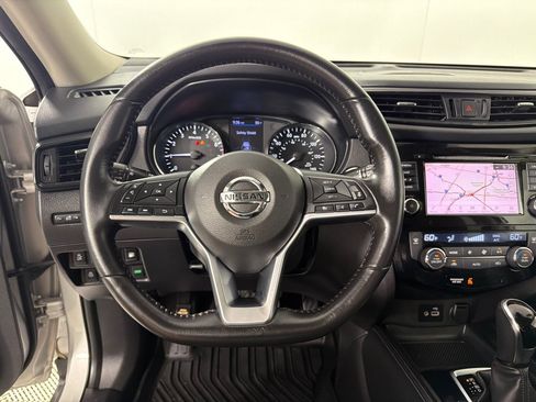 Used 2018 Nissan Rogue SL AWD/4WD image 14