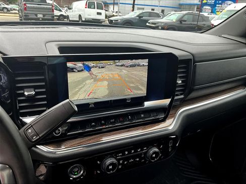 Used 2024 Chevrolet Silverado 1500 LT image 19