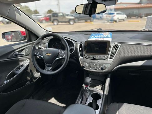 Used 2024 Chevrolet Malibu RS FWD image 33
