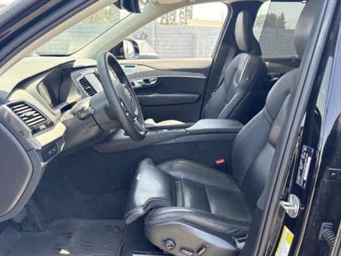 Used 2024 Volvo XC90 T8 Ultimate w/ Lounge Package AWD/4WD image 2