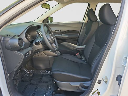 Used 2025 Nissan Kicks Play S FWD image 22