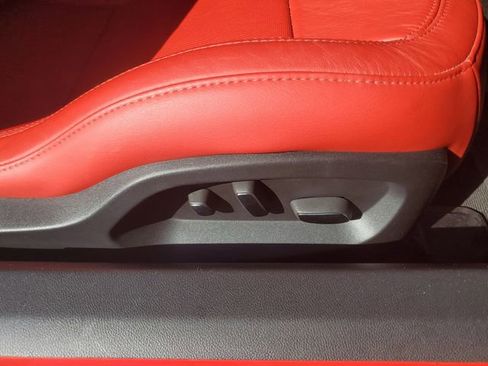 Used 2014 Chevrolet Corvette Base w/ 2LT Preferred Equipment Group image 10