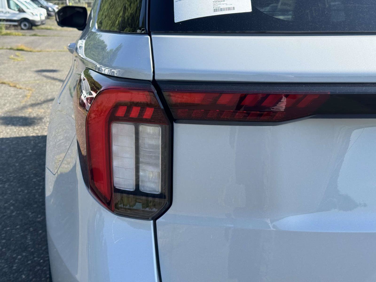 New 2026 Ford Explorer ST-Line AWD/4WD image 8