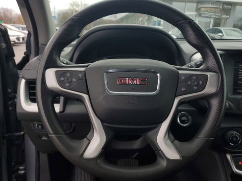 Used 2024 GMC Terrain SLE image 17