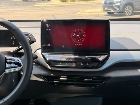 Certified 2024 Volkswagen ID.4 2WD image 11