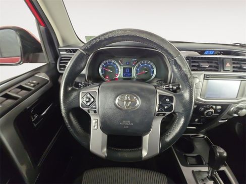 Used 2016 Toyota 4Runner SR5 image 12