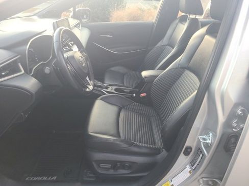 Used 2020 Toyota Corolla XSE image 16