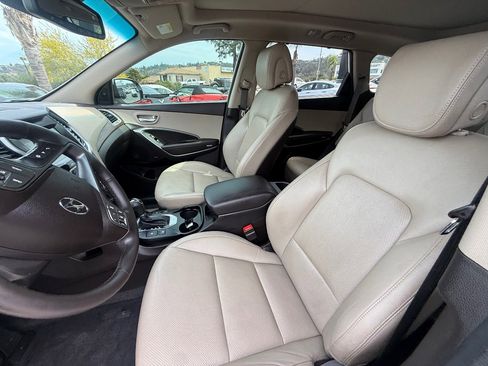 Used 2019 Hyundai Santa Fe XL FWD image 13