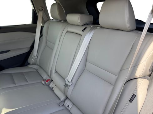 Used 2023 Nissan Rogue SL w/ SL Premium Package FWD image 16