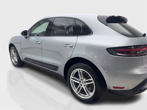Used 2022 Porsche Macan image 14