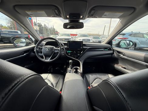 Used 2024 Toyota Camry XLE w/ Cold Weather Package FWD image 9