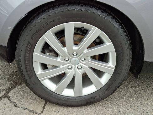 Certified 2023 Land Rover Range Rover SE image 9