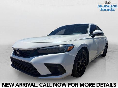 Used 2024 Honda Civic Sport Touring image 2