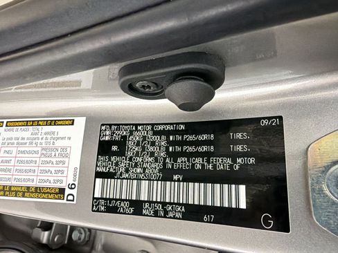 Certified 2022 Lexus GX 460 Premium w/ Premium Package AWD/4WD image 22