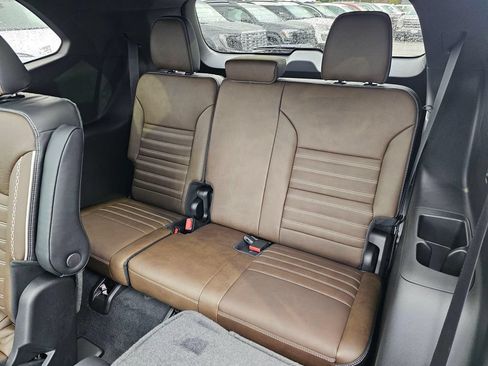 Used 2026 GMC Acadia Denali Ultimate AWD/4WD image 18