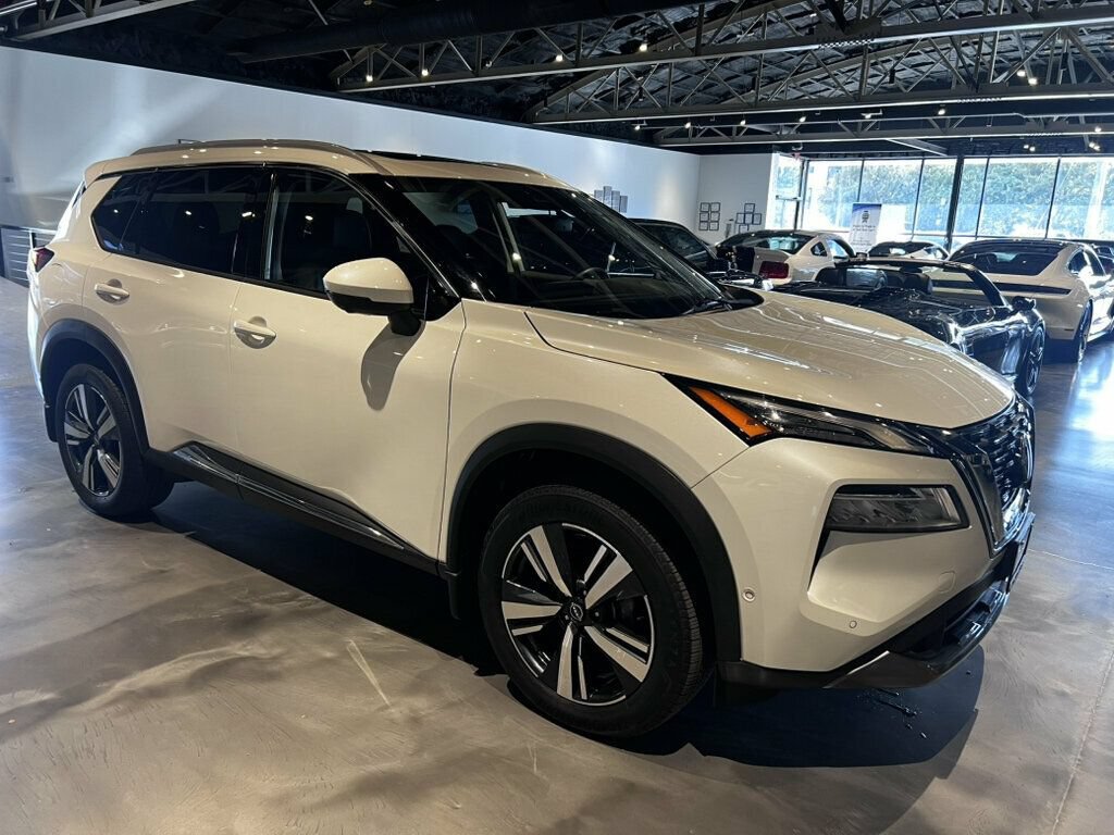 Used 2023 Nissan Rogue SL w/ SL Premium Package AWD/4WD image 3