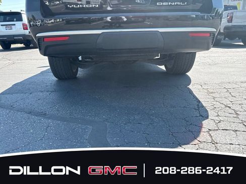 Used 2024 GMC Yukon Denali w/ Advanced Technology Package AWD/4WD image 8