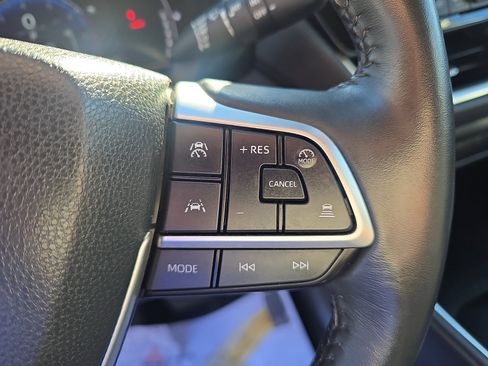 Used 2024 Toyota Grand Highlander XLE image 18