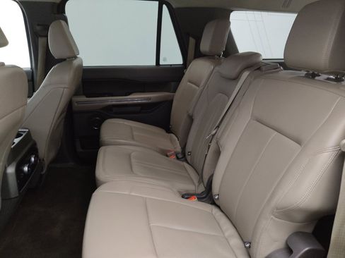 Used 2021 Ford Expedition Max XLT RWD image 18