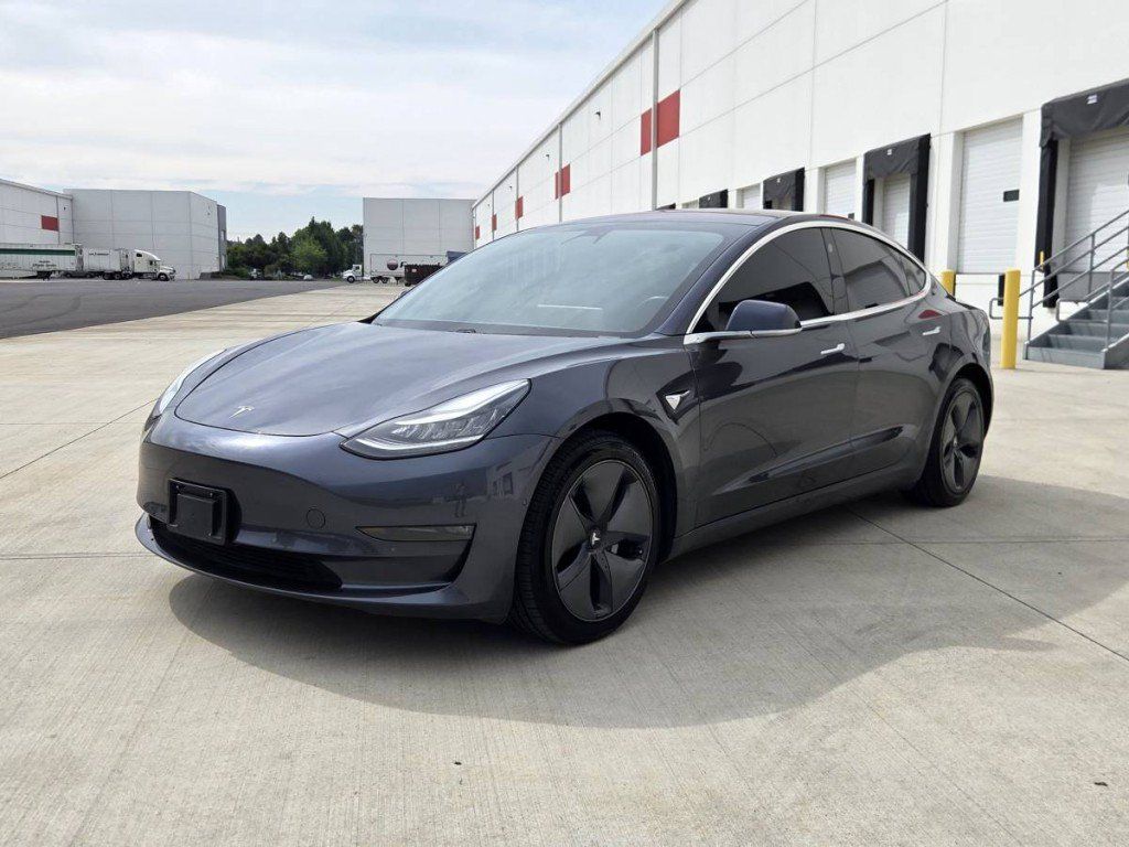 Used 2018 Tesla Model 3 Long Range AWD/4WD image 1
