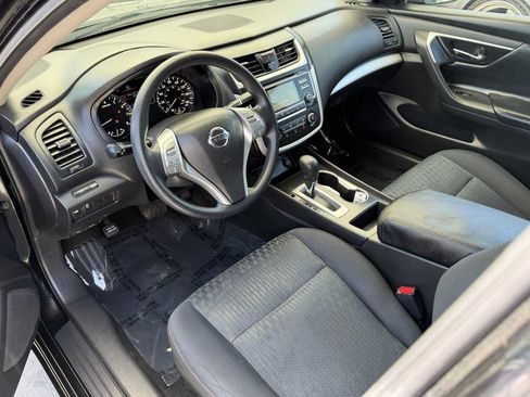 Used 2016 Nissan Altima 2.5 S w/ Power Driver Seat Package FWD image 8