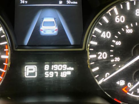 Used 2015 Nissan Altima 2.5 S w/ Sport Value Package FWD image 9