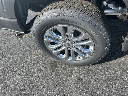 New 2025 Ford F150 Lariat w/ Equipment Group 501A Mid image 13