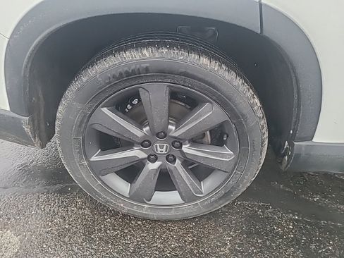 Used 2023 Honda Pilot Sport image 8