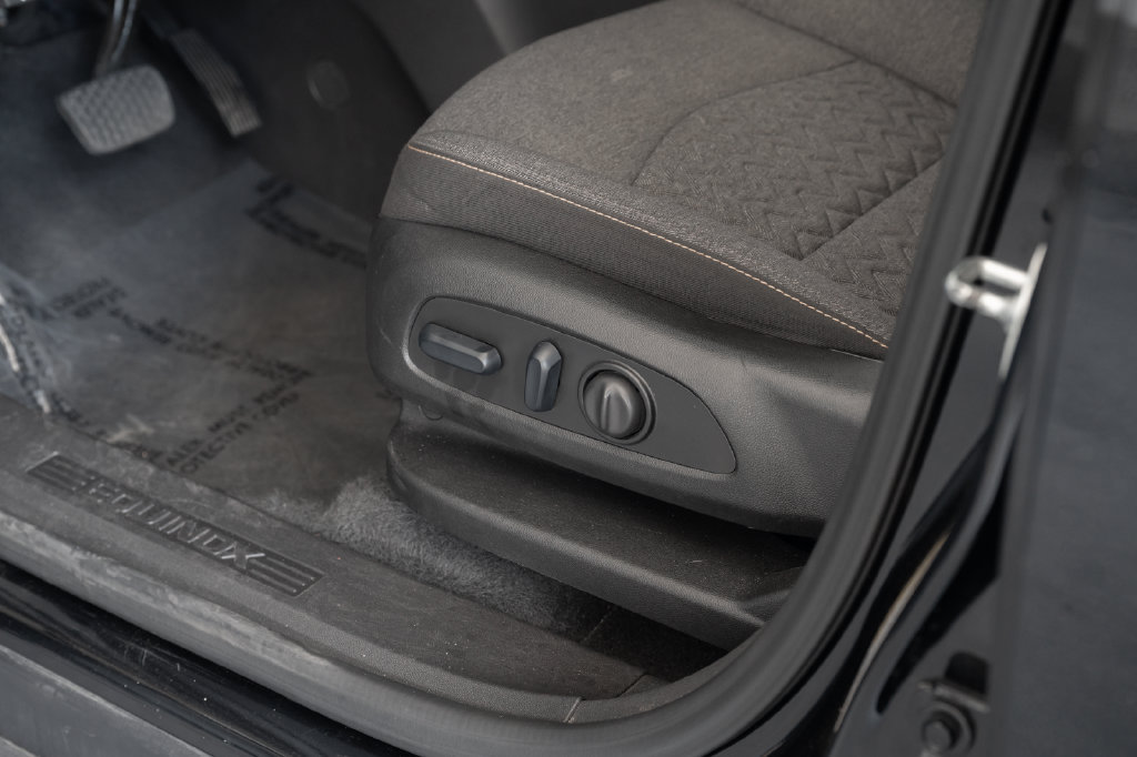 Used 2024 Chevrolet Equinox LT AWD/4WD image 20