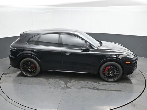 Used 2023 Porsche Cayenne GTS AWD/4WD image 38