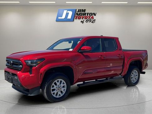 Used 2026 Toyota Tacoma SR5 image 1
