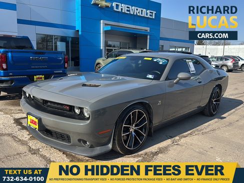 Used 2017 Dodge Challenger R/T Scat Pack image 1