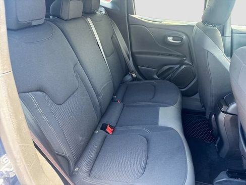 Used 2023 Jeep Renegade Altitude AWD/4WD image 27