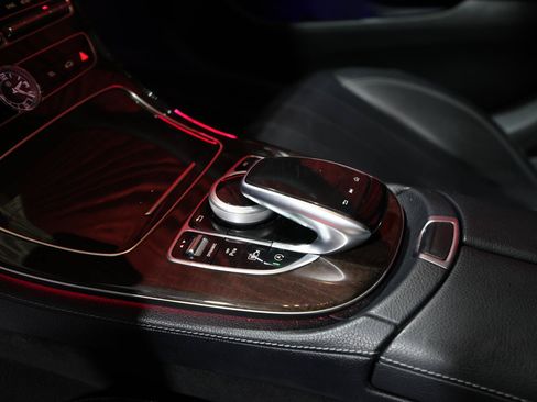Used 2019 Mercedes-Benz E 300 image 26