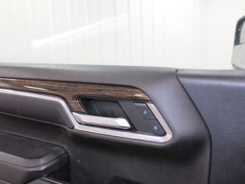 Used 2024 GMC Sierra 1500 Elevation image 24