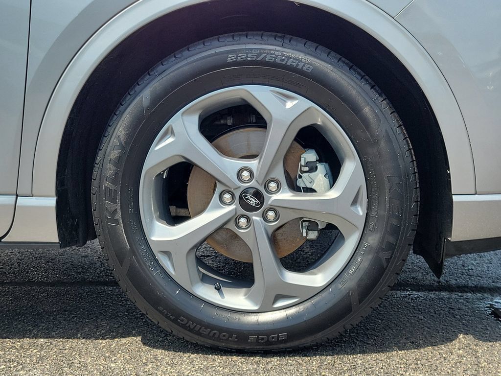 Certified 2023 Ford Escape ST-Line FWD image 9