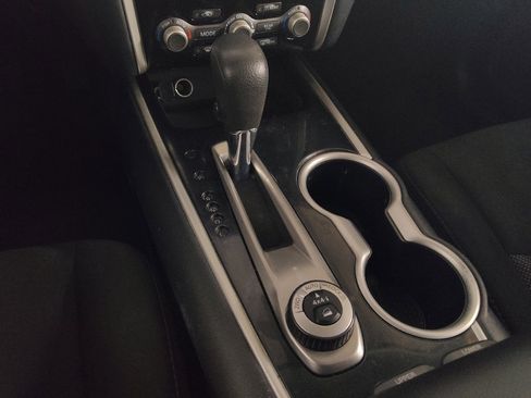 Used 2020 Nissan Pathfinder S image 26